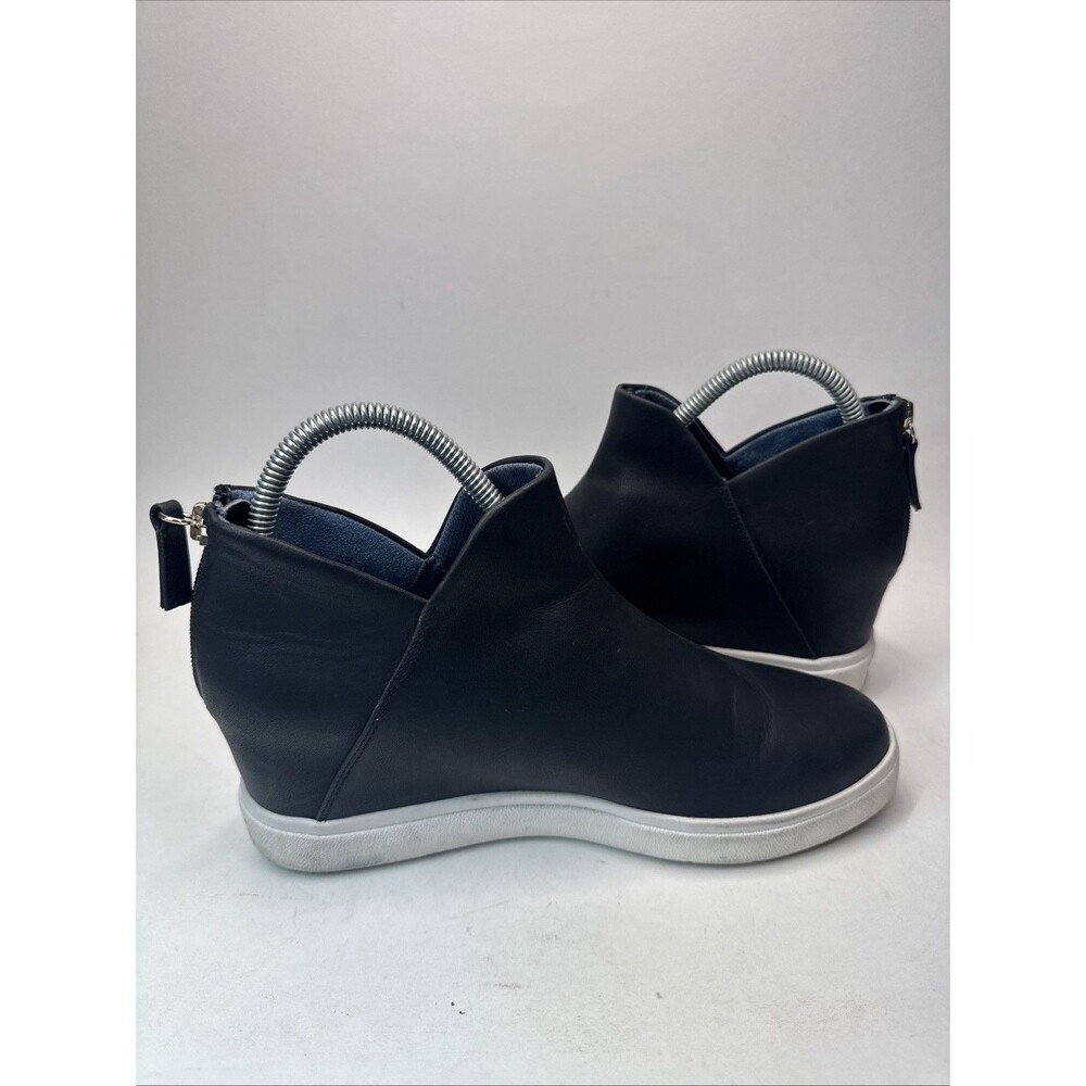 Dr. Scholls Be Free Women's Black Leather Insane Booties Size 8.